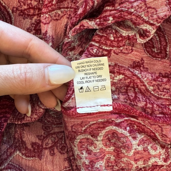 Anthropologie LUQ large pink red paisley boho top - Picture 6 of 8
